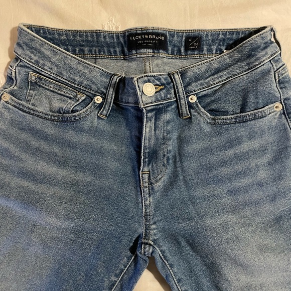 Lucky brand jeans, Light Wash, Size 6/28 - Picture 3 of 4